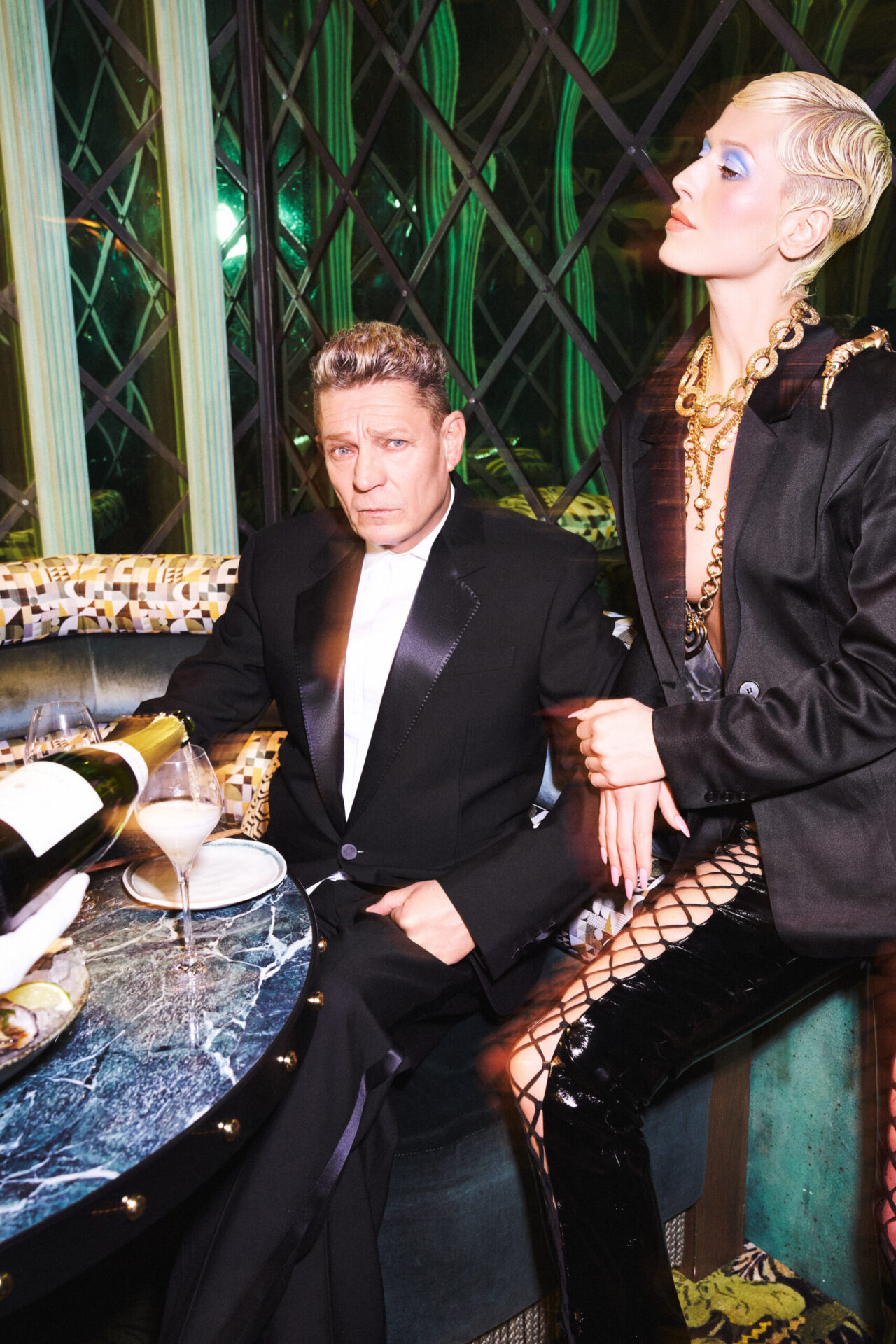 Adjacent post image 3